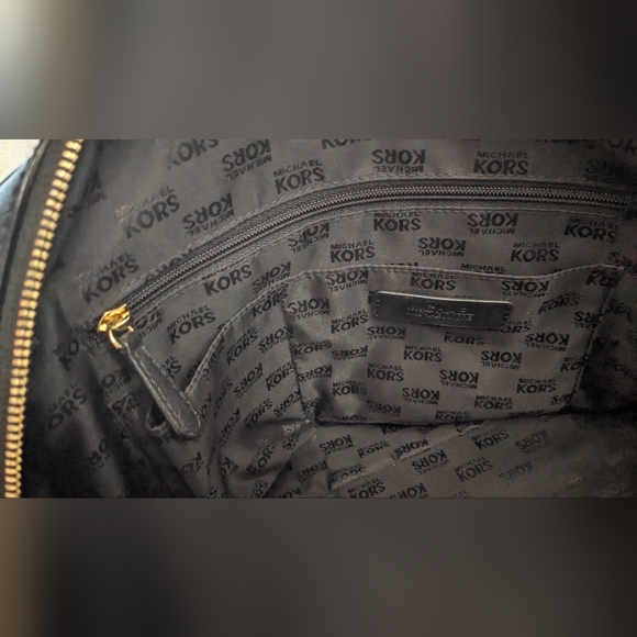 Michael Kors Large Saffiano Leather Structured Satchel - Picture 6 of 12